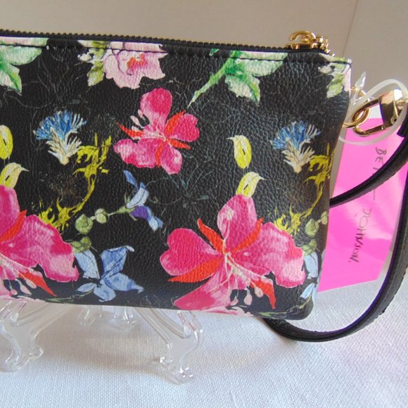 Betsey Johnson Black/Pink Floral Wristlet NWT - Picture 2 of 5